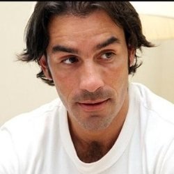 Robert Pires